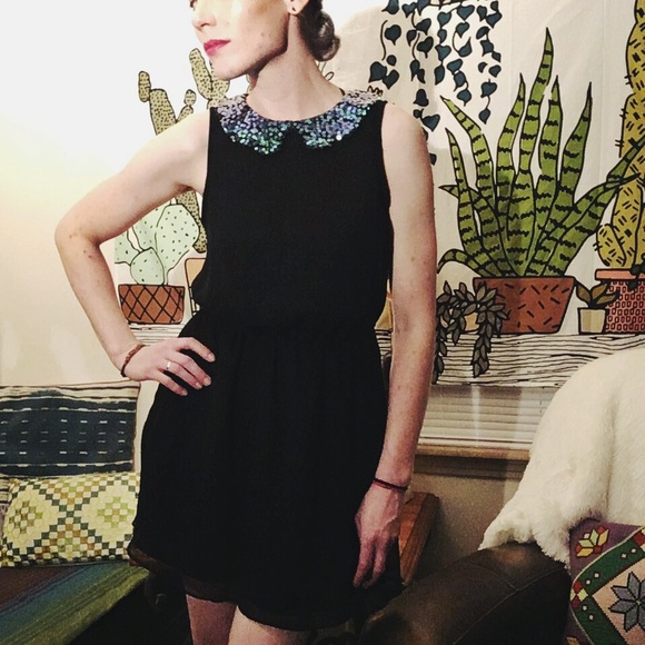 BCBGeneration Dresses & Skirts - BCBGeneration Sequin Peter Pan Collar Dress